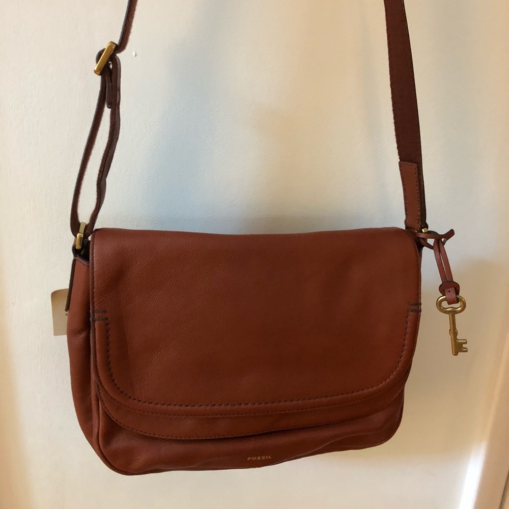 NWT Fossil Large Peyton Crossbody